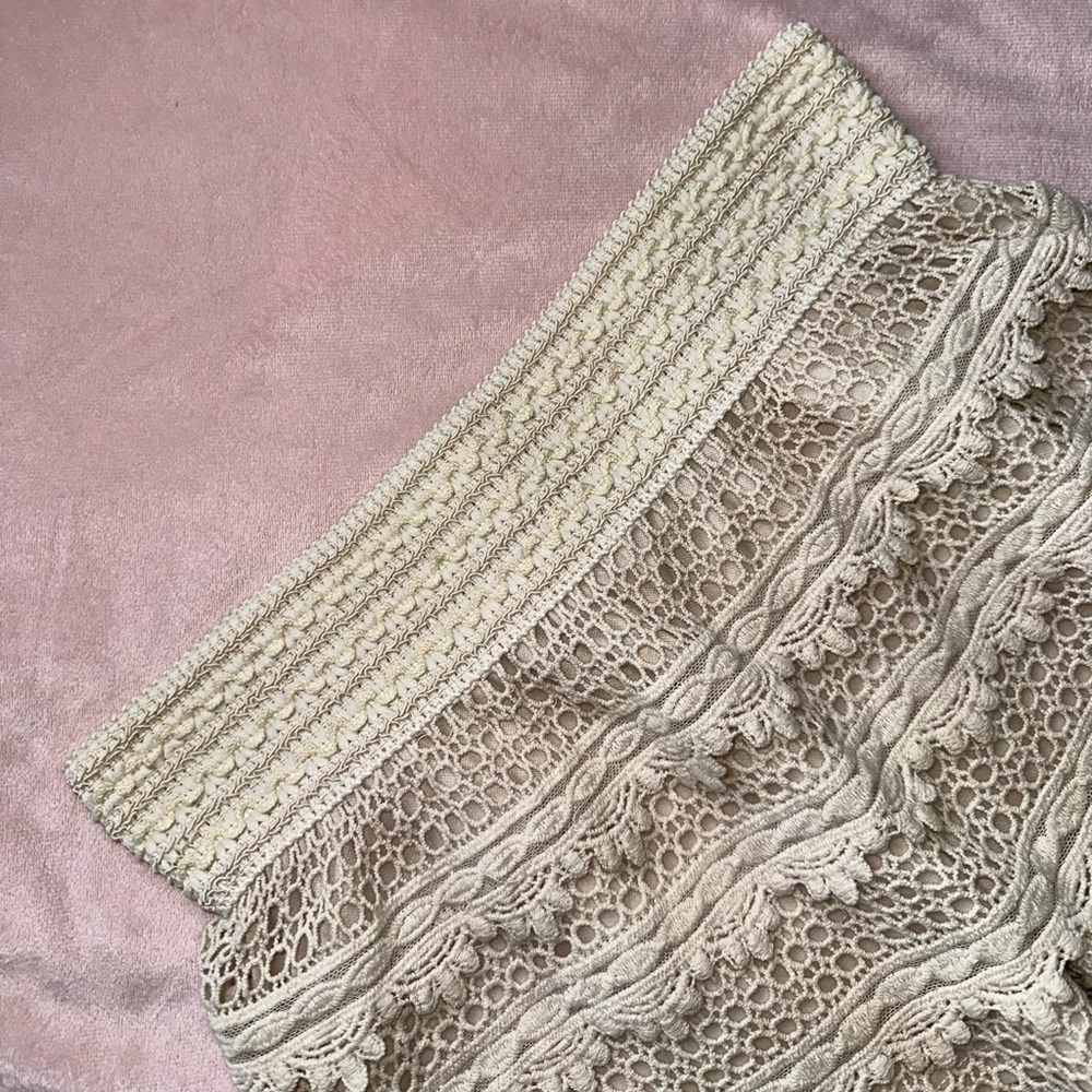 Love Culture Cream Crochet Tiered Lace Ruffle Shorts, Size M (fits S/M) - Picture 5 of 7